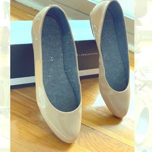 Dr. Scholl’s Memory Foam Flat in Beige